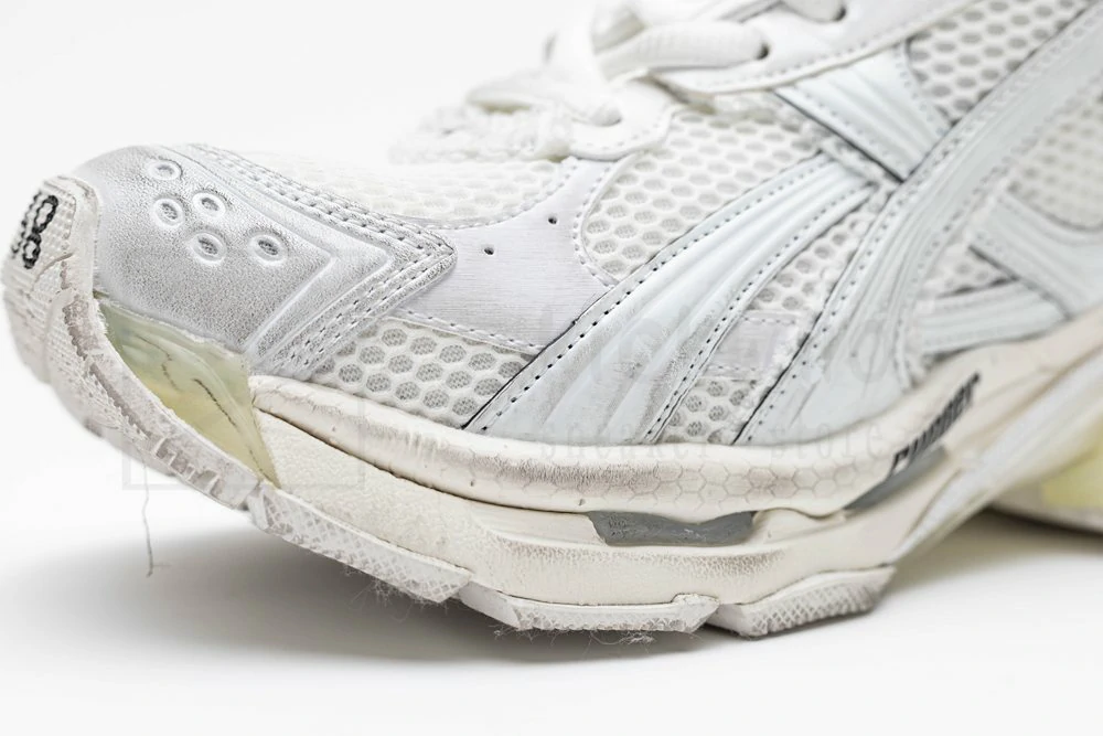 Balenciaga Runner Sneaker White - Image 7