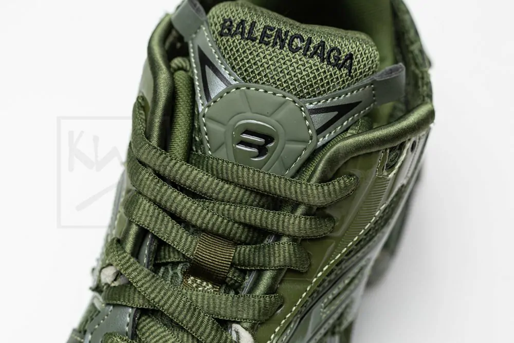 Balenciaga Runner Sneaker Green - Image 9