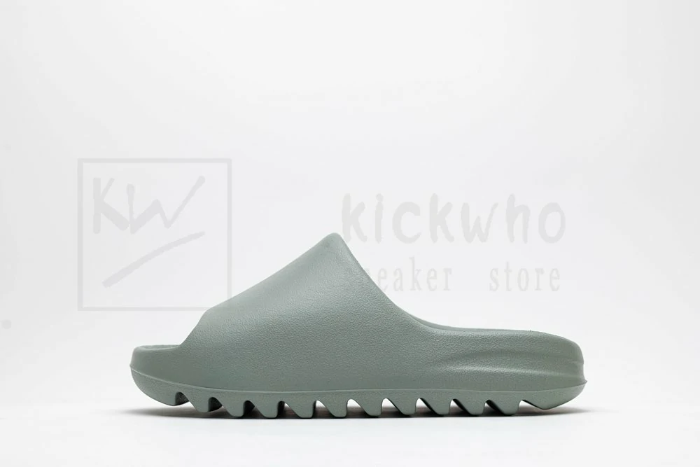 Yeezy Slides 'Salt' - Image 2