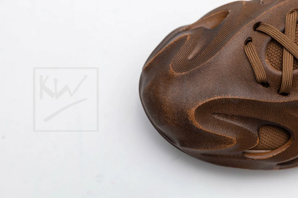 adiFOM Q 'Cosmic Way Runners - Mars' - Image 10