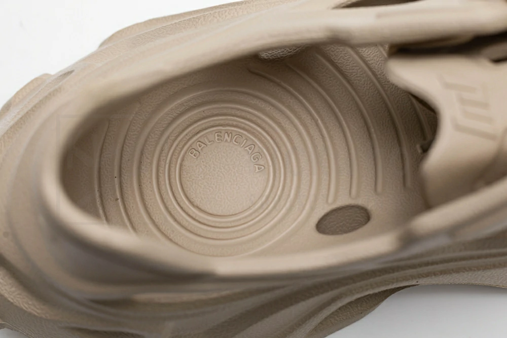 Balenciaga HD Lace Up Beige - Image 15