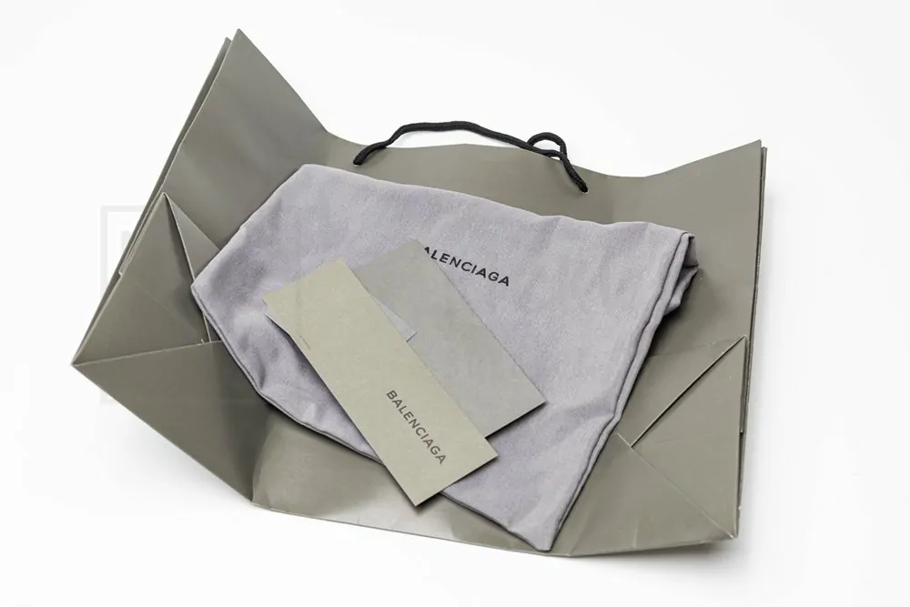 Balenciaga Wmns Speed 2.0 Sneaker 'Black White' - Image 19