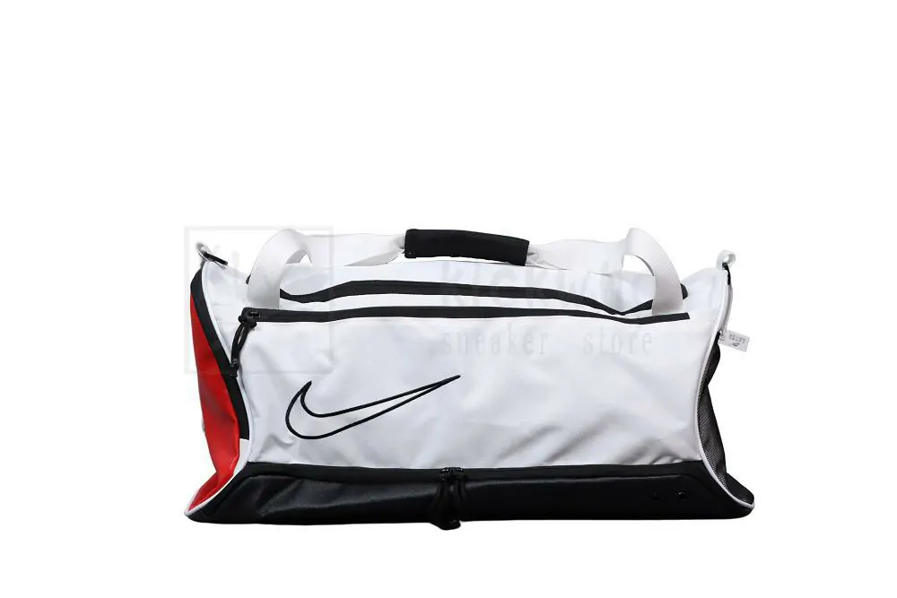 Nike Duffle Bag White - Image 3