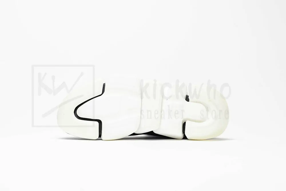 Balenciaga Wmns Speed 2.0 Sneaker 'Black White' - Image 4