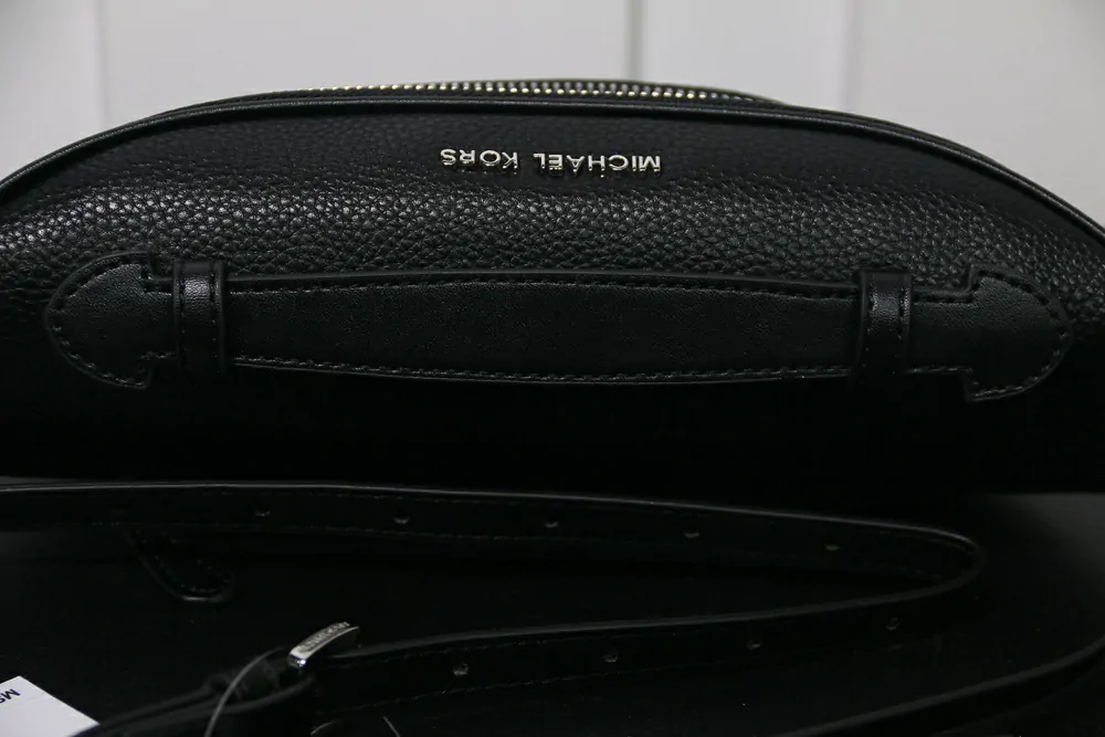 Michael Kors Crossbody Hip Pack Black - Image 4