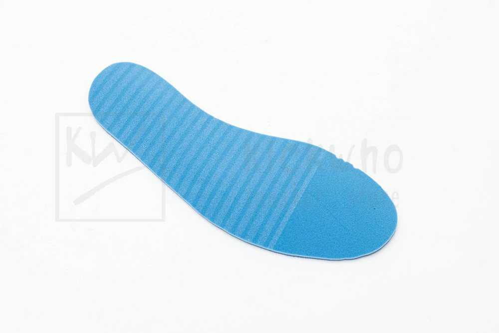 Air Jordan 4 Retro GS 'Military Blue' 2024 - Image 16