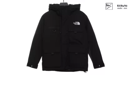 TNF Never Stop Exploring Coat Black