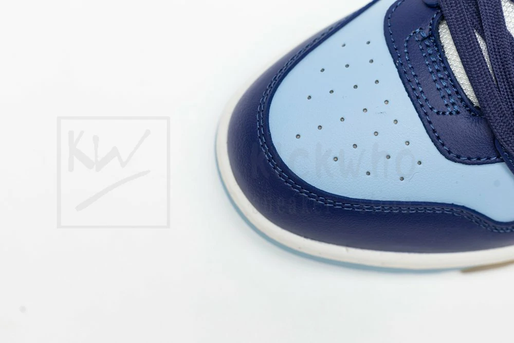 Off-White Out of Office Low Light Blue - Image 10