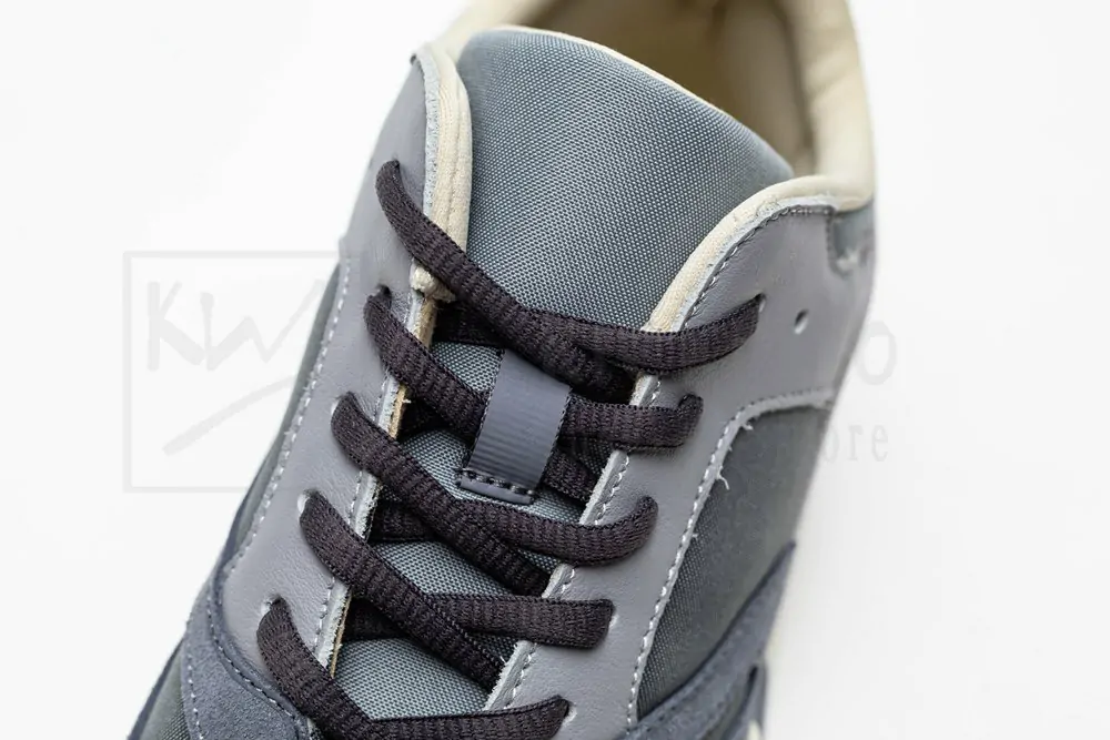 Yeezy Boost 700 'Magnet' Sale Version - Image 10