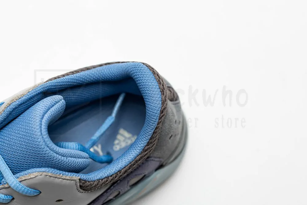 Yeezy Boost 700 'Carbon Blue' Sale Version - Image 13
