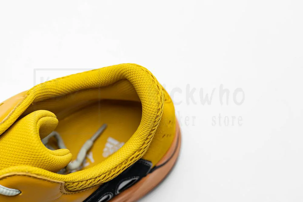 Yeezy Boost 700 'Sun' Sale Version - Image 13