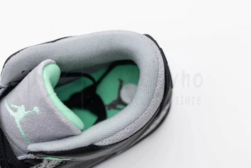 Air Jordan 3 Retro 'Green Glow' - Image 13