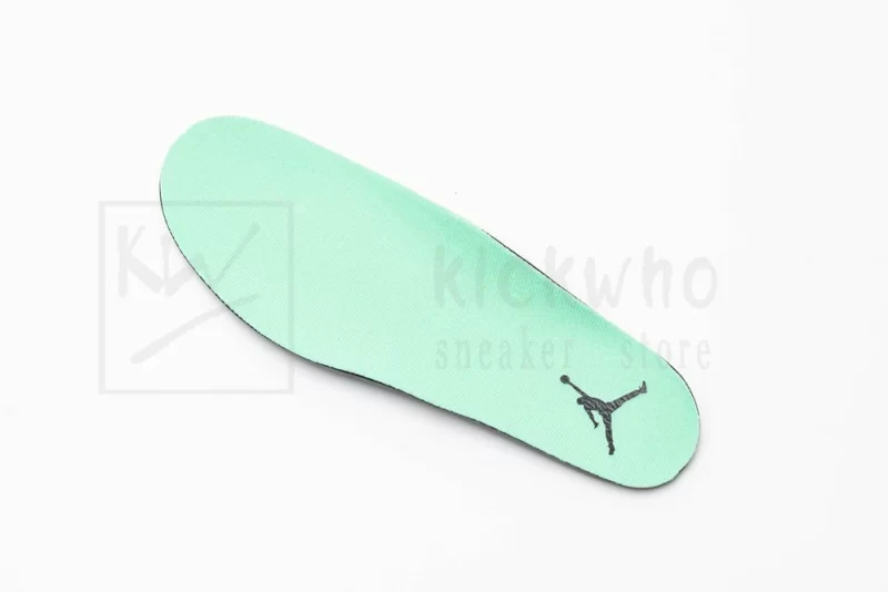 Air Jordan 3 Retro 'Green Glow' - Image 15