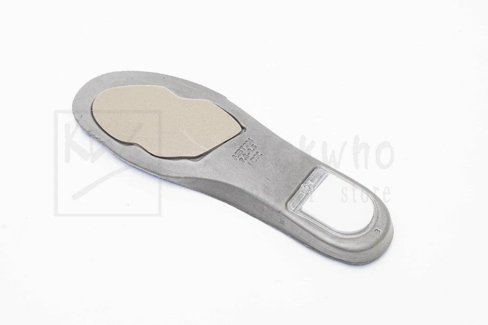 Futura Laboratories x Dunk Low SB 'Bleached Aqua' - Image 16