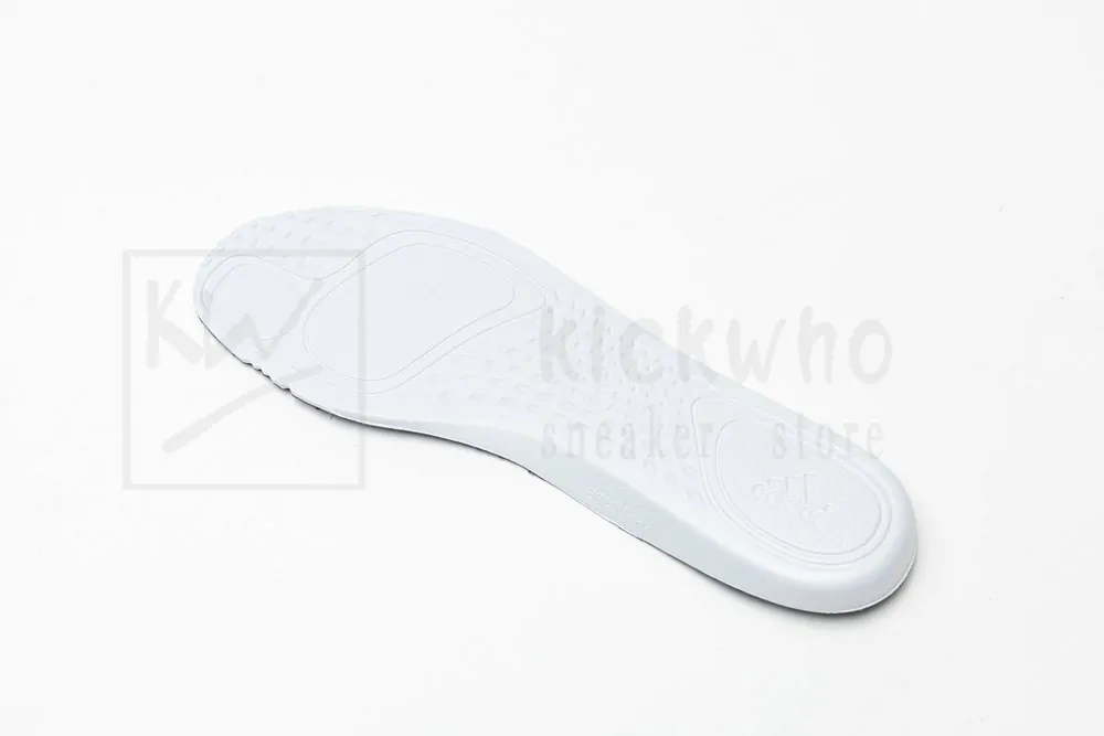 Yeezy Boost 700 'Utility Black" Sale Version - Image 16