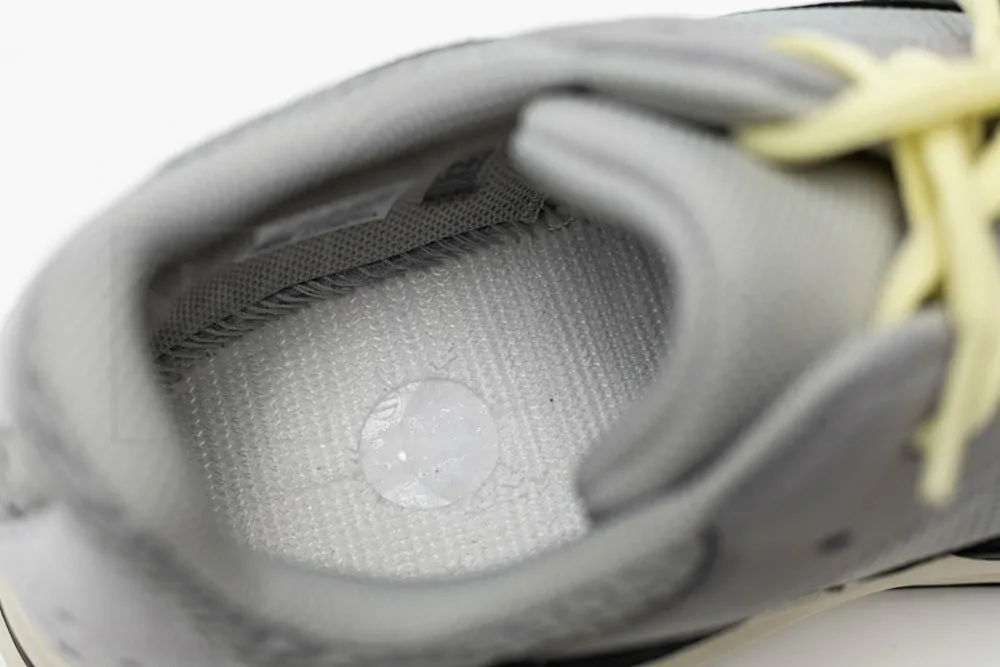 Adidas Yeezy 700 Runner Grey Sale Version - Image 18