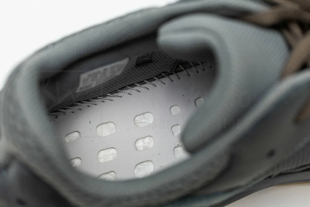 Yeezy Boost 700 'Teal blue'Sale Version - Image 17