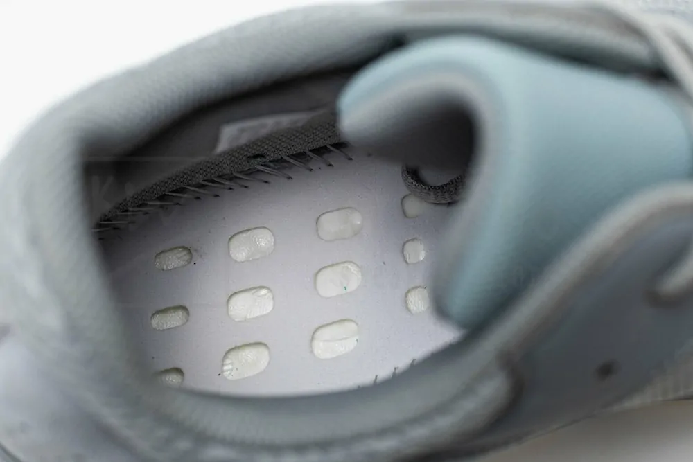 Yeezy 700 Boost Runner "inertia" Sale Version - Image 17