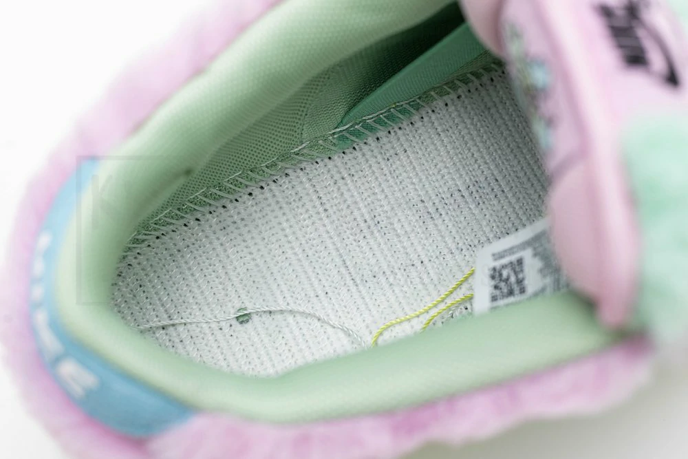 Verdy x Dunk Low SB 'Visty - Image 17