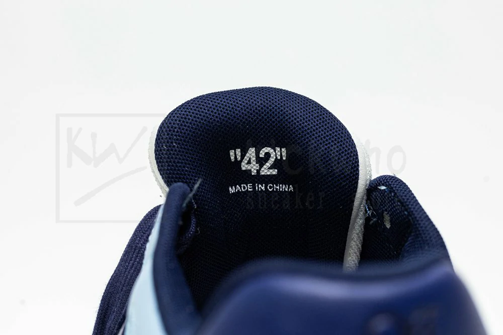 Off-White Out of Office Low Light Blue - Image 18