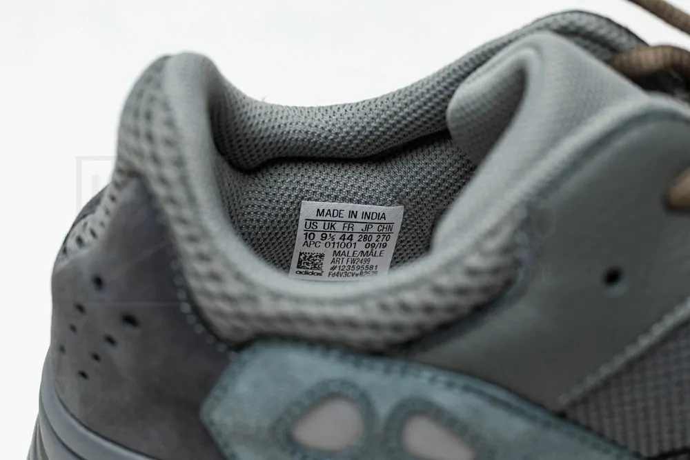 Yeezy Boost 700 'Teal blue'Sale Version - Image 18