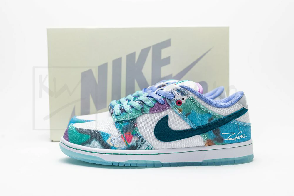 Futura Laboratories x Dunk Low SB 'Bleached Aqua' - Image 5