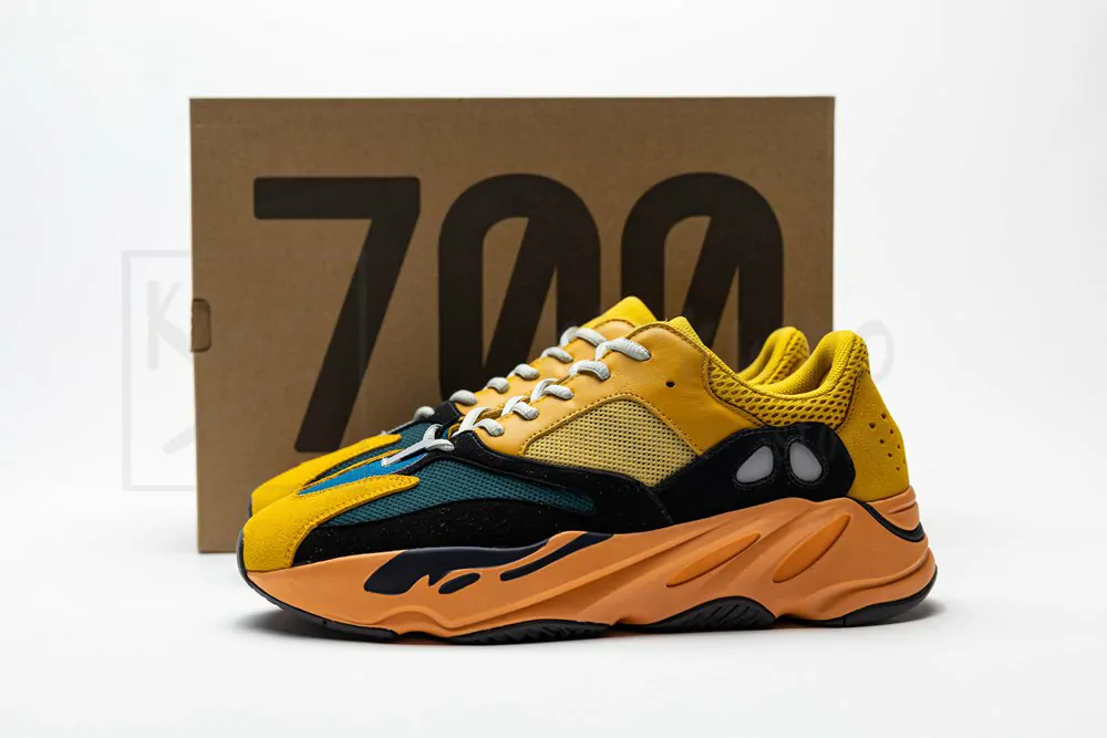 Yeezy Boost 700 'Sun' Sale Version - Image 5