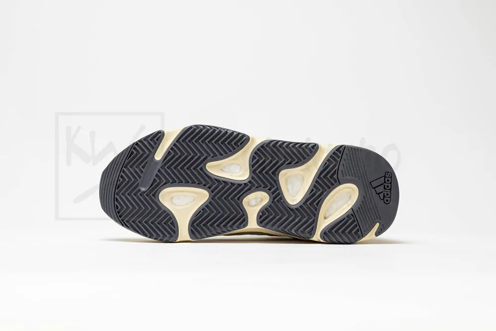 Yeezy Boost 700 'Analog' Sale Version - Image 5