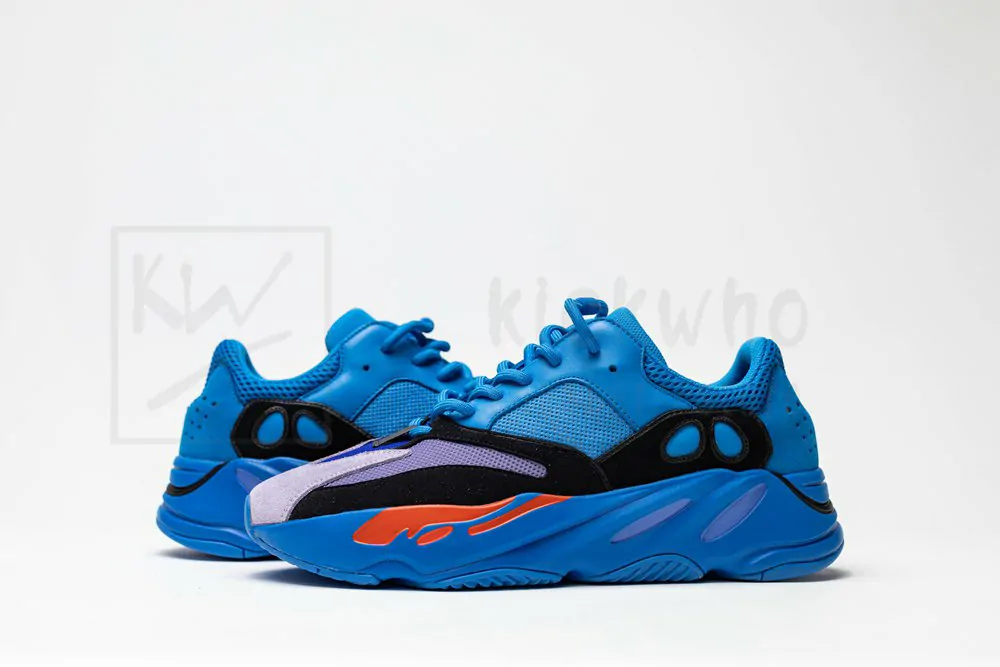Yeezy Boost 700 "hi-res Blue" Sale Version - Image 6
