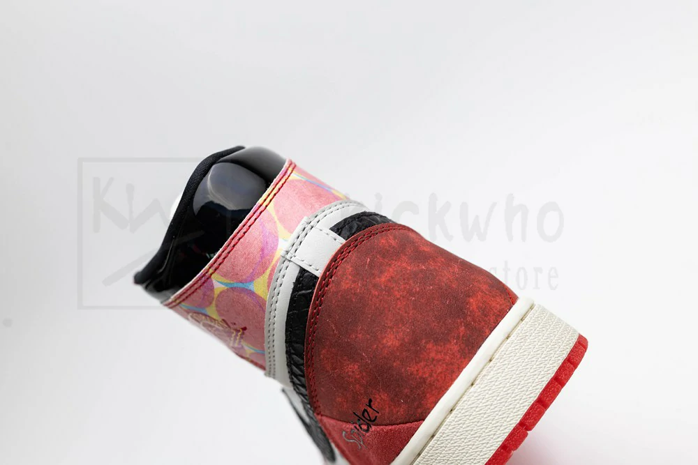 Marvel x Air Jordan 1 Retro High OG 'Next Chapter' - Image 12